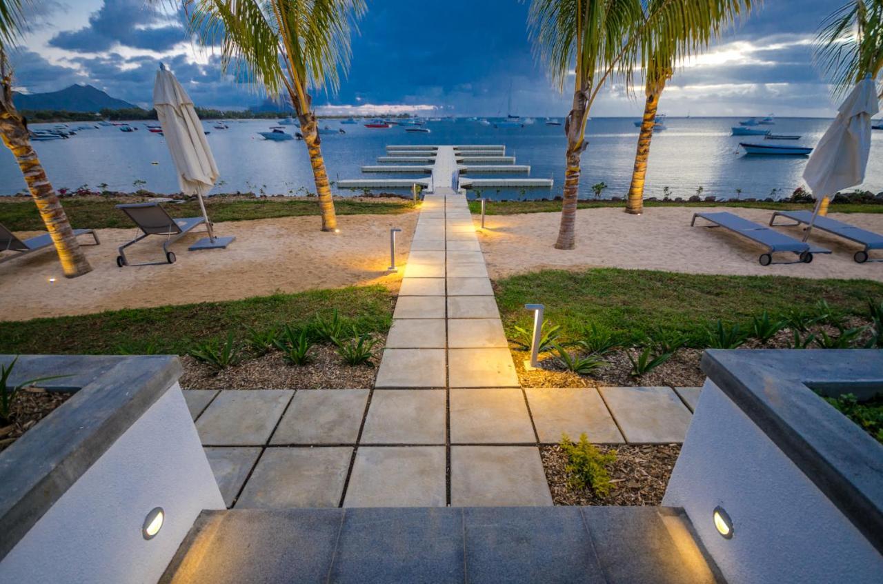 Latitude - With Private Plunge Pool Villa Rivière Noire Dış mekan fotoğraf